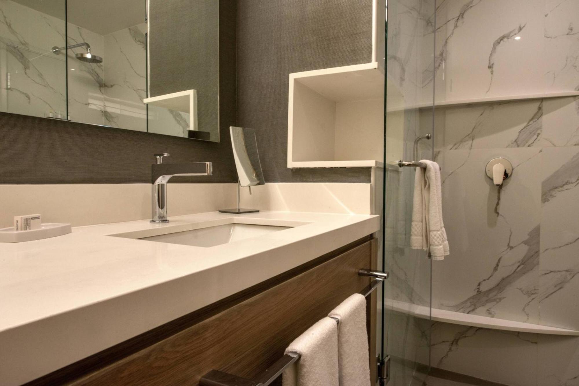 Courtyard By Marriott San Luis Potosi, Los Lagos Eksteriør bilde