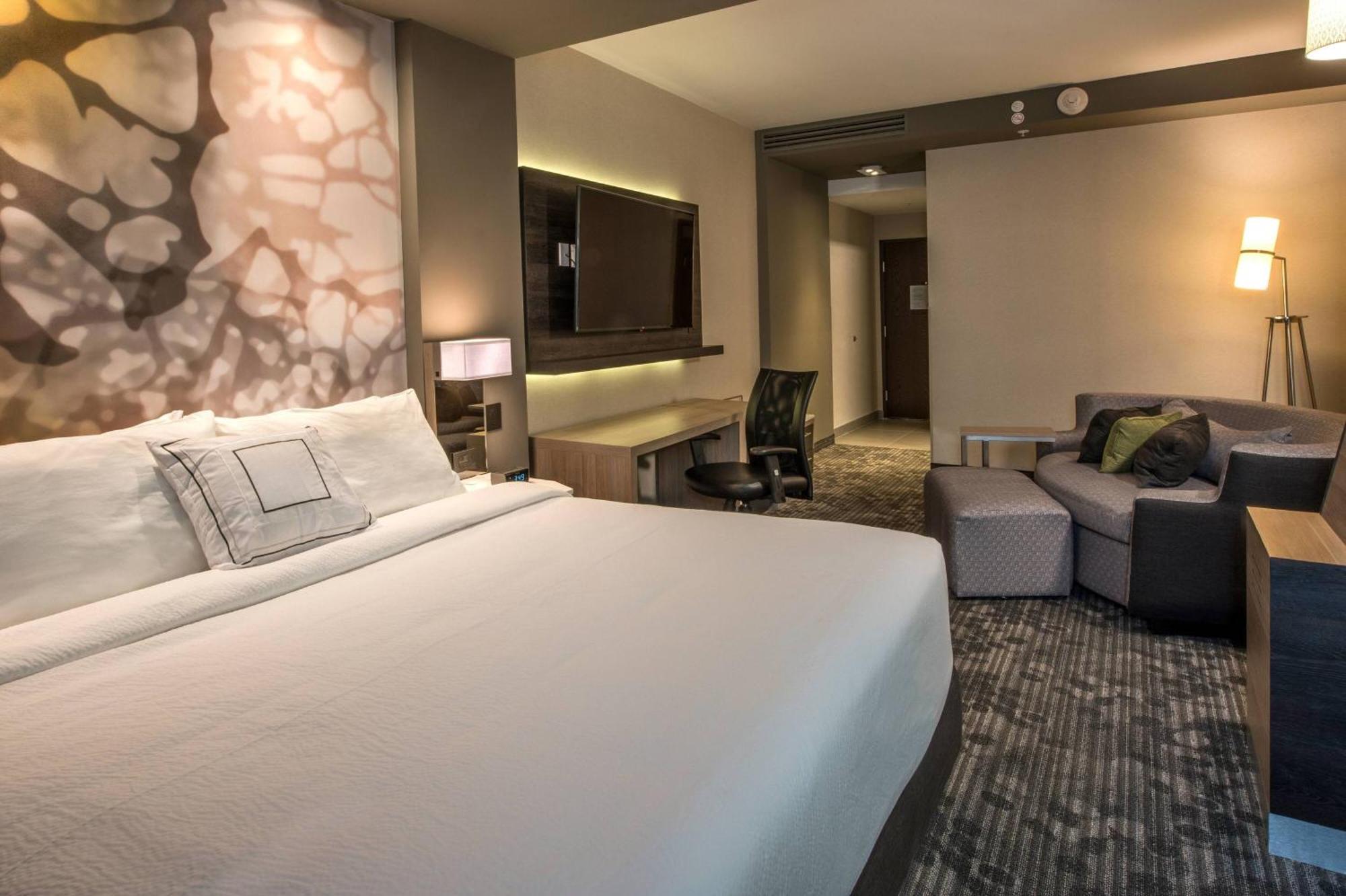 Courtyard By Marriott San Luis Potosi, Los Lagos Eksteriør bilde