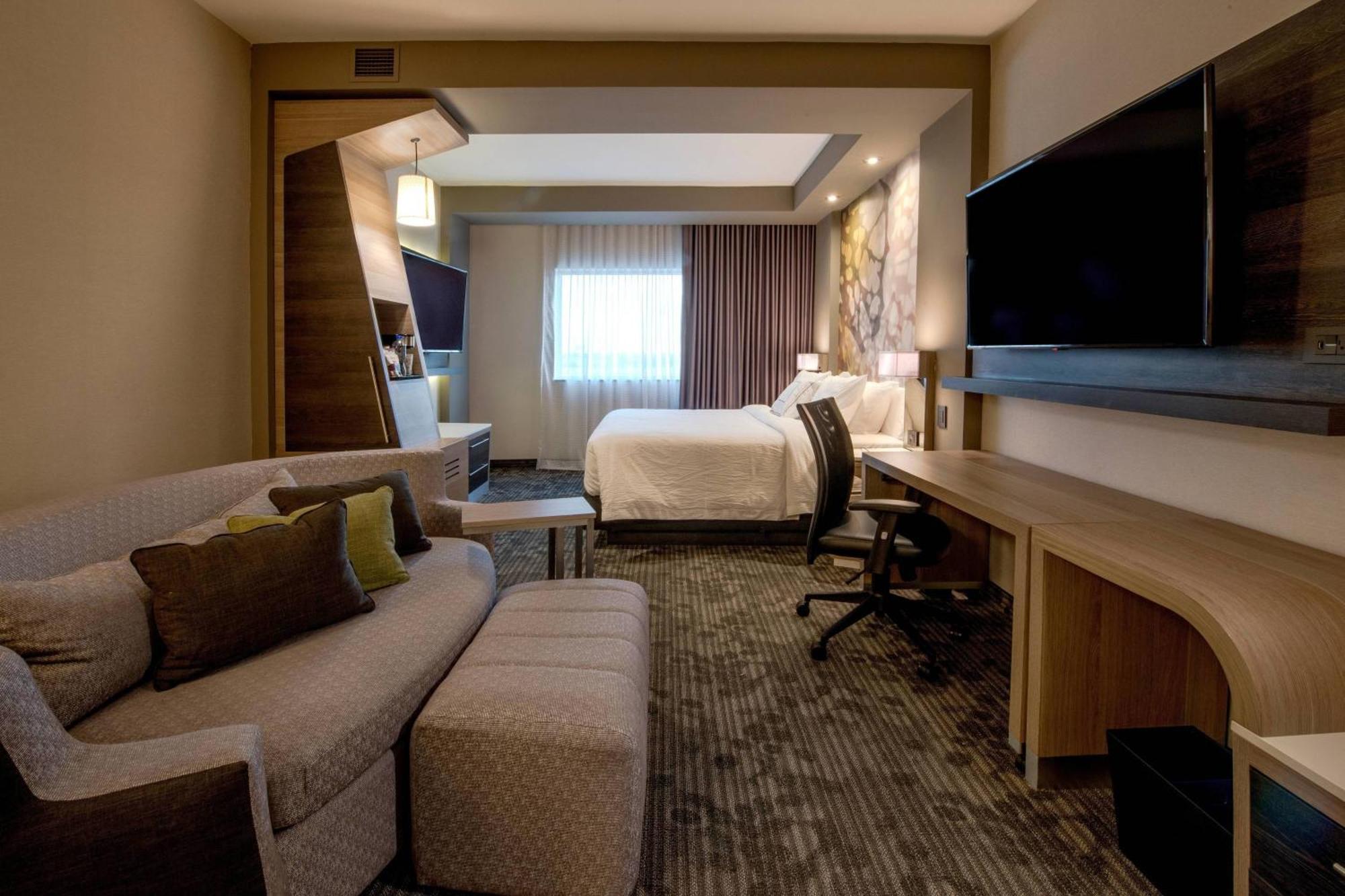 Courtyard By Marriott San Luis Potosi, Los Lagos Eksteriør bilde
